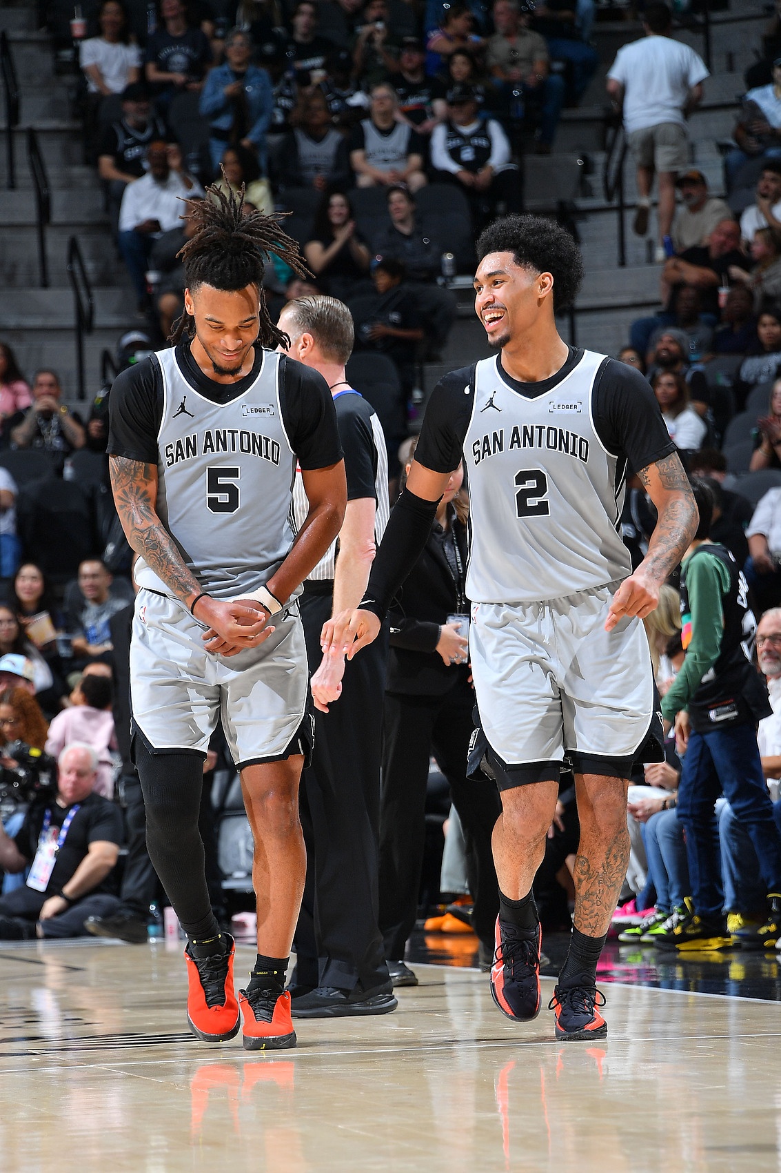 开云直播中心-布鲁斯·鲍文：对卡斯尔和哈珀表现并不意外 小伙子们继续前进吧