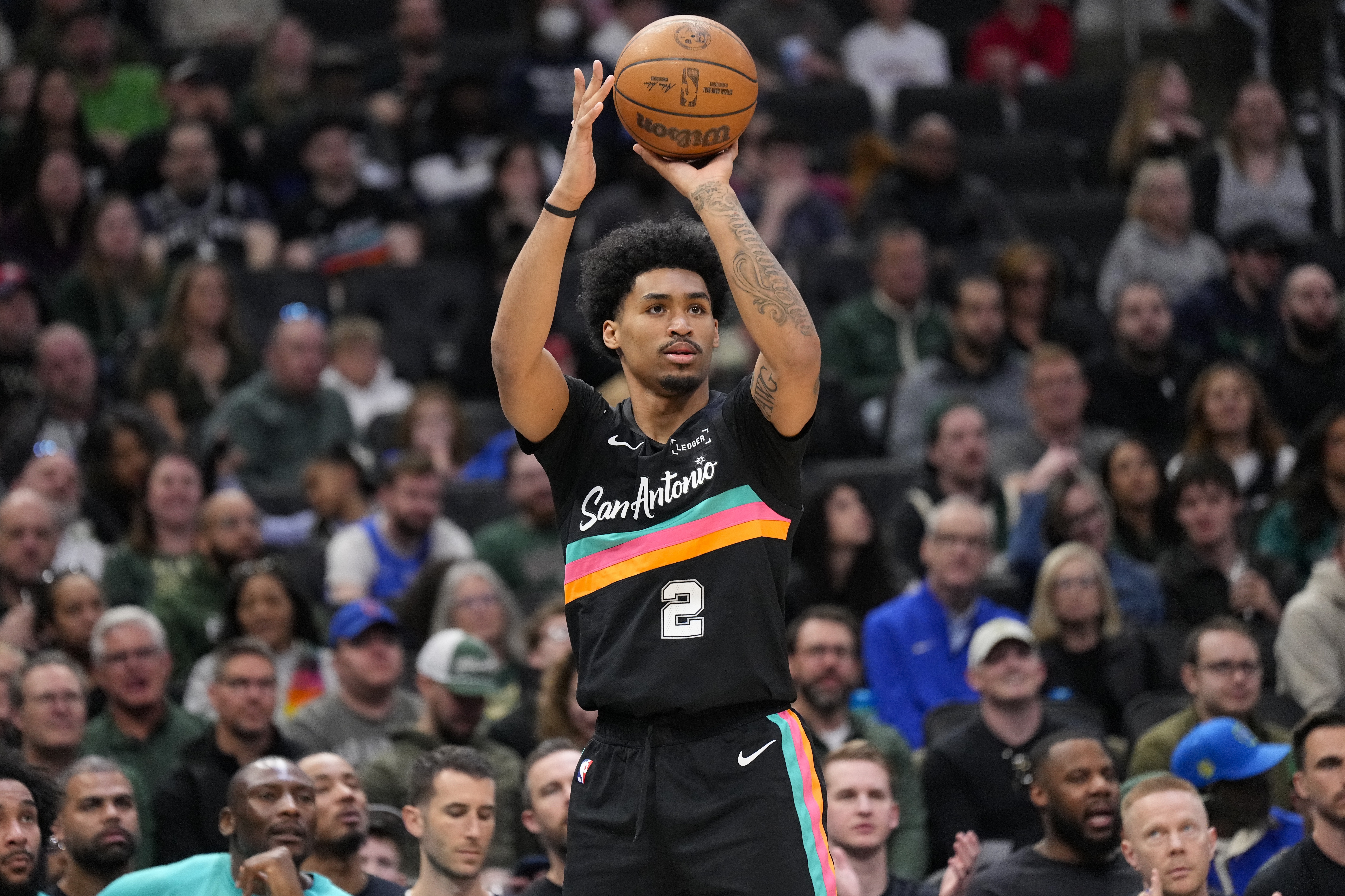 开云直播中心-记者：哈珀下半场接管比赛 新秀在第3场季后赛奉献代表作确实难得